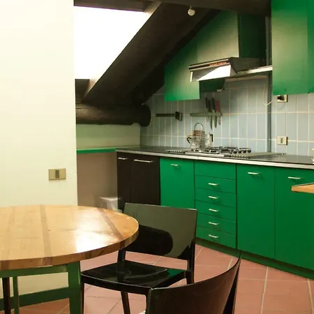 Apartament Cozy In Como